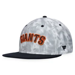 Men's San Francisco Giants Fanatics Branded Black/White Smoke Dye Fitted Hat