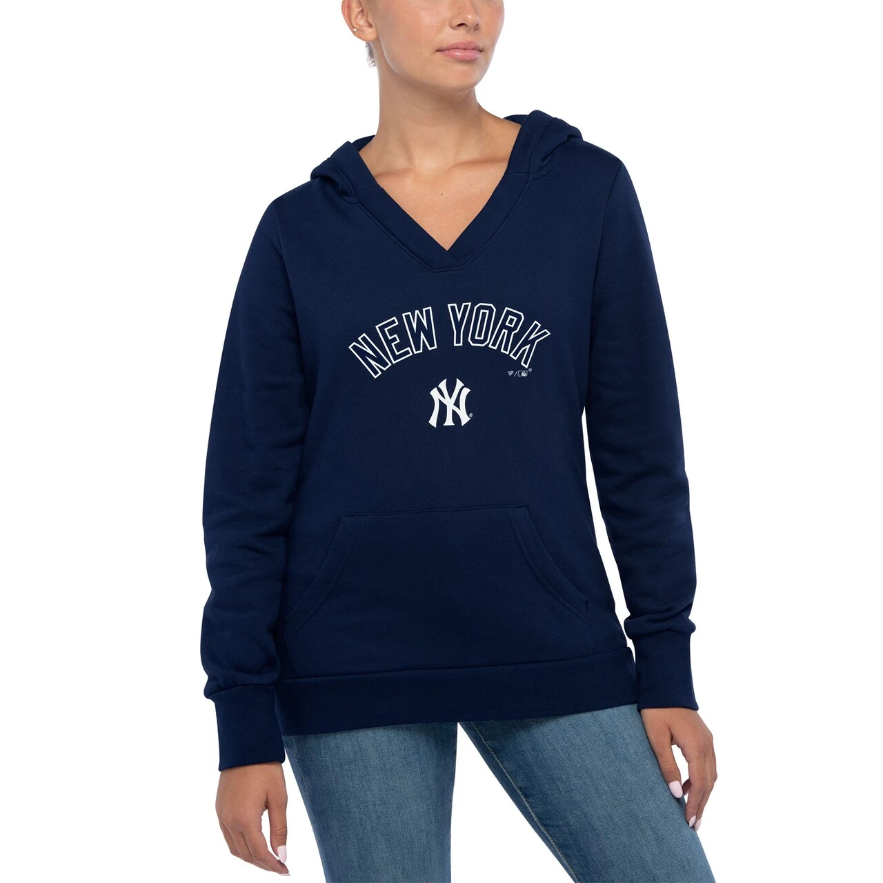 Women's New York Yankees Fanatics Branded Navy Core Team Lockup V-Neck Pullover Hoodie - Image 4